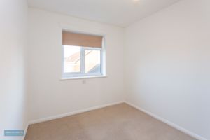 Bedroom- click for photo gallery
